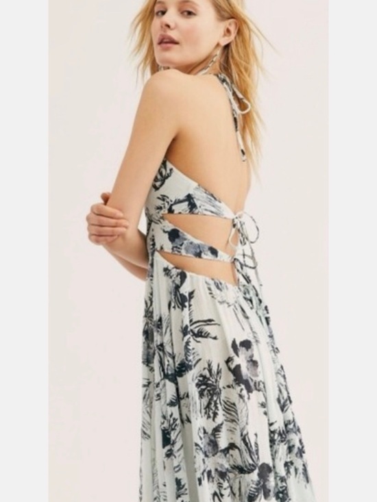 Free People Dresses & Skirts - Free People Floral Maxi Dress Open Back Halter Boho Mint XS